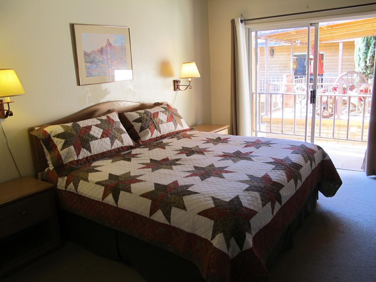 Stage Stop Inn Patagonia 外观 照片